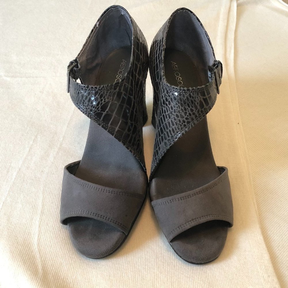 Aerosoles Gray Faux Suede Peep Toe Heels